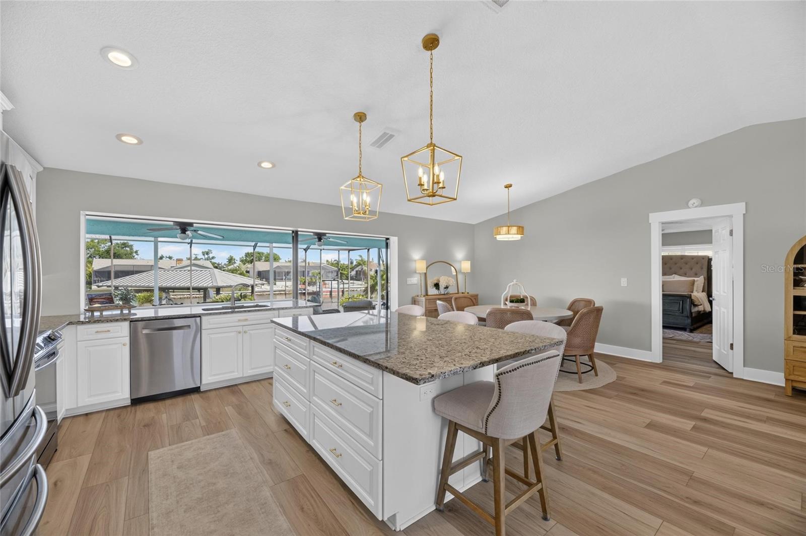 923 GOLF ISLAND DR — photo 15
