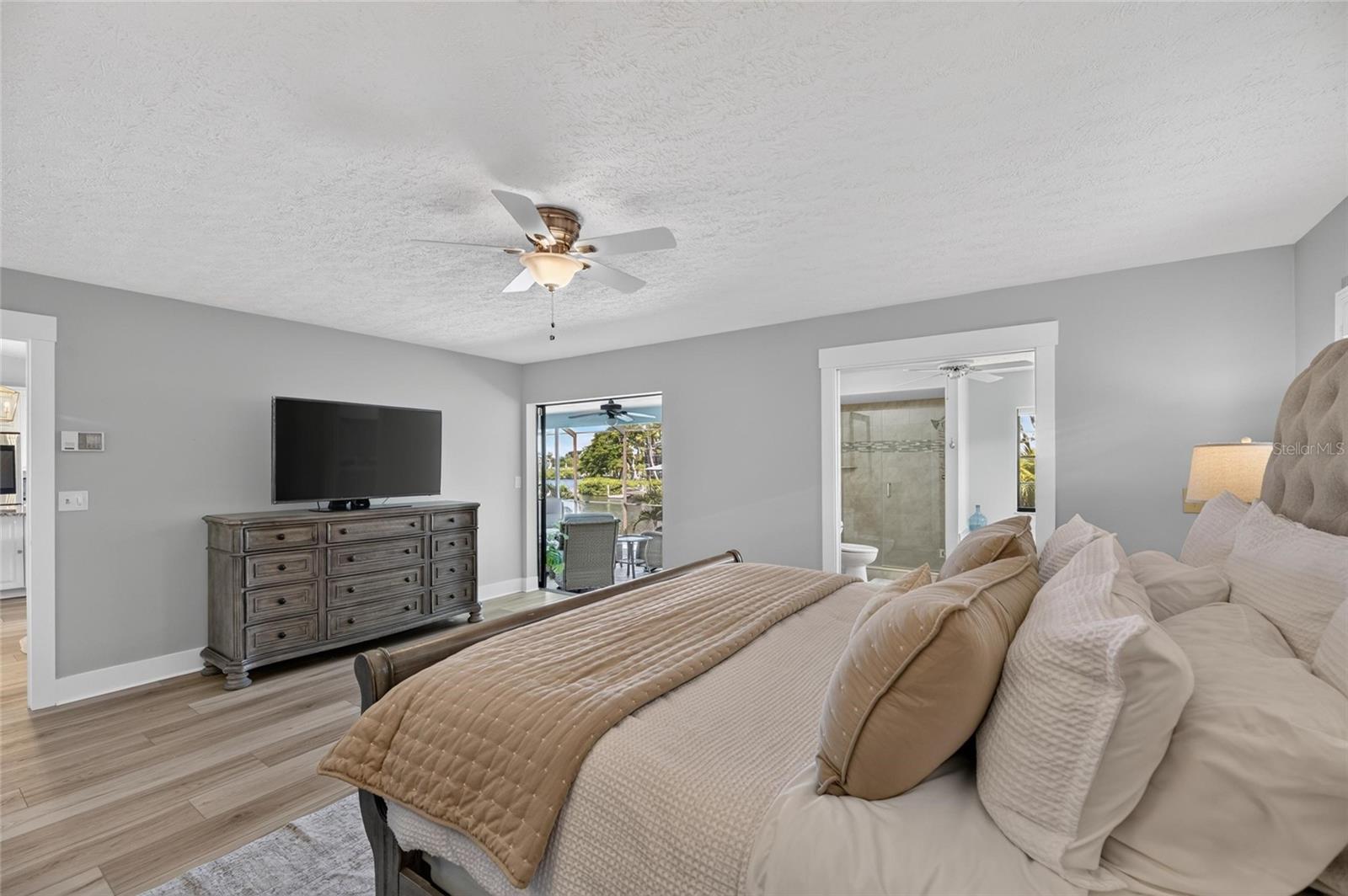923 GOLF ISLAND DR — photo 25