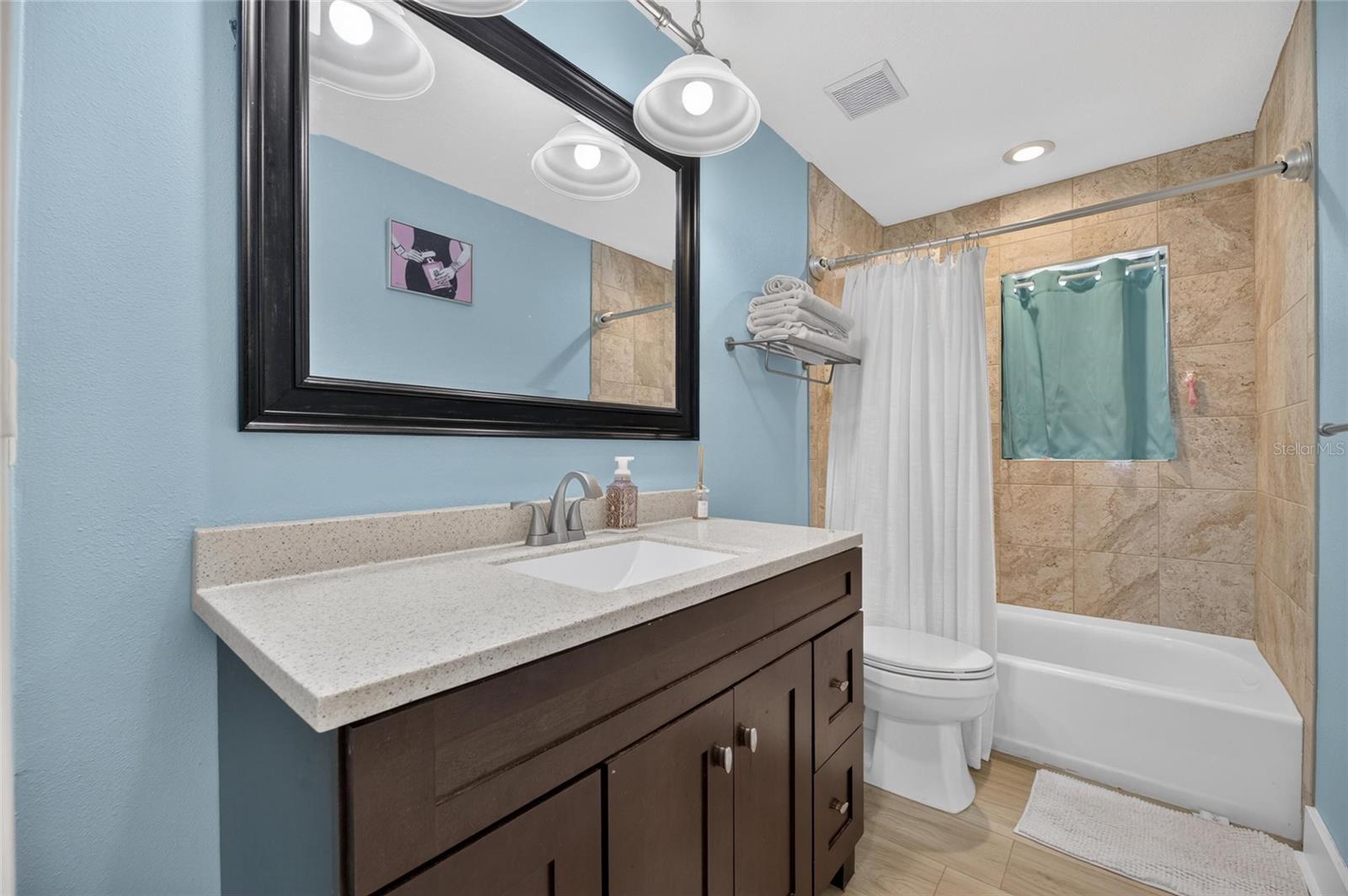 923 GOLF ISLAND DR — photo 33
