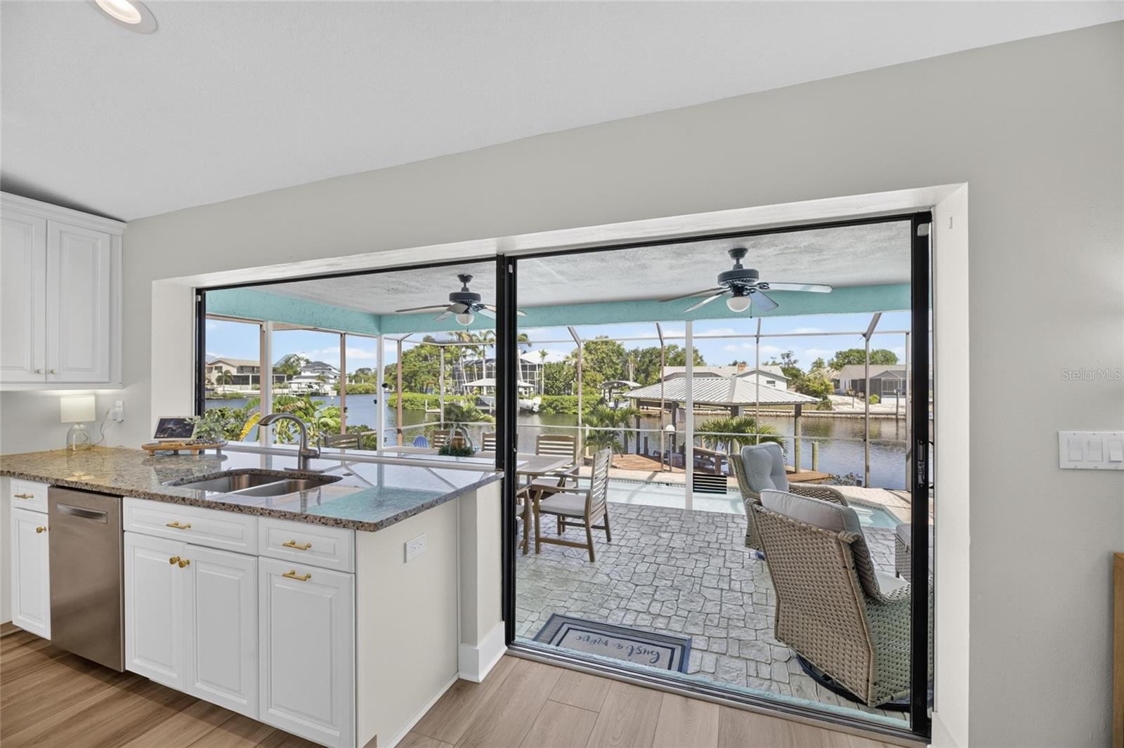 923 GOLF ISLAND DR — photo 21