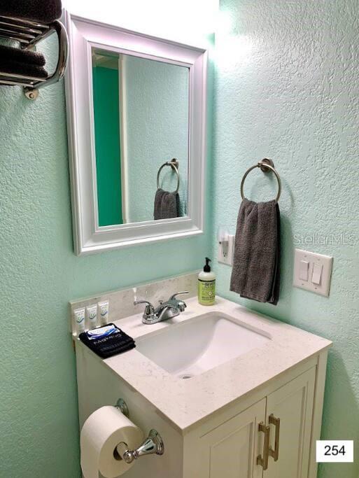 2506 N ROCKY POINT DR #254 — photo 12