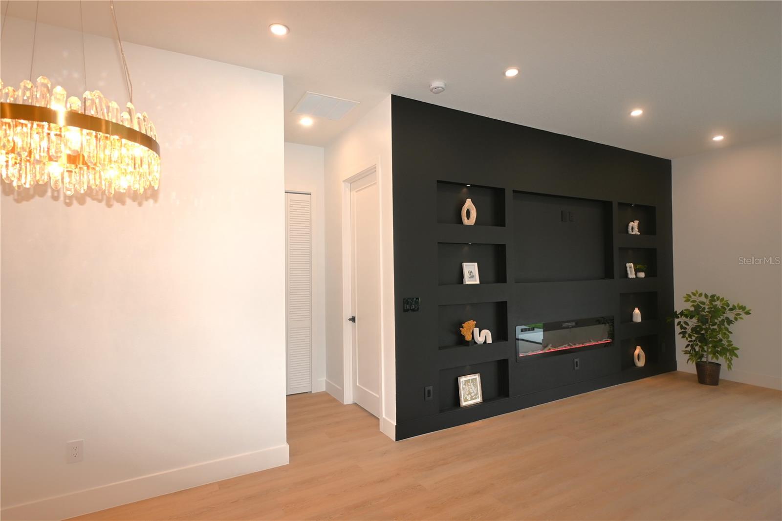 1103 ALPINE DR — photo 8