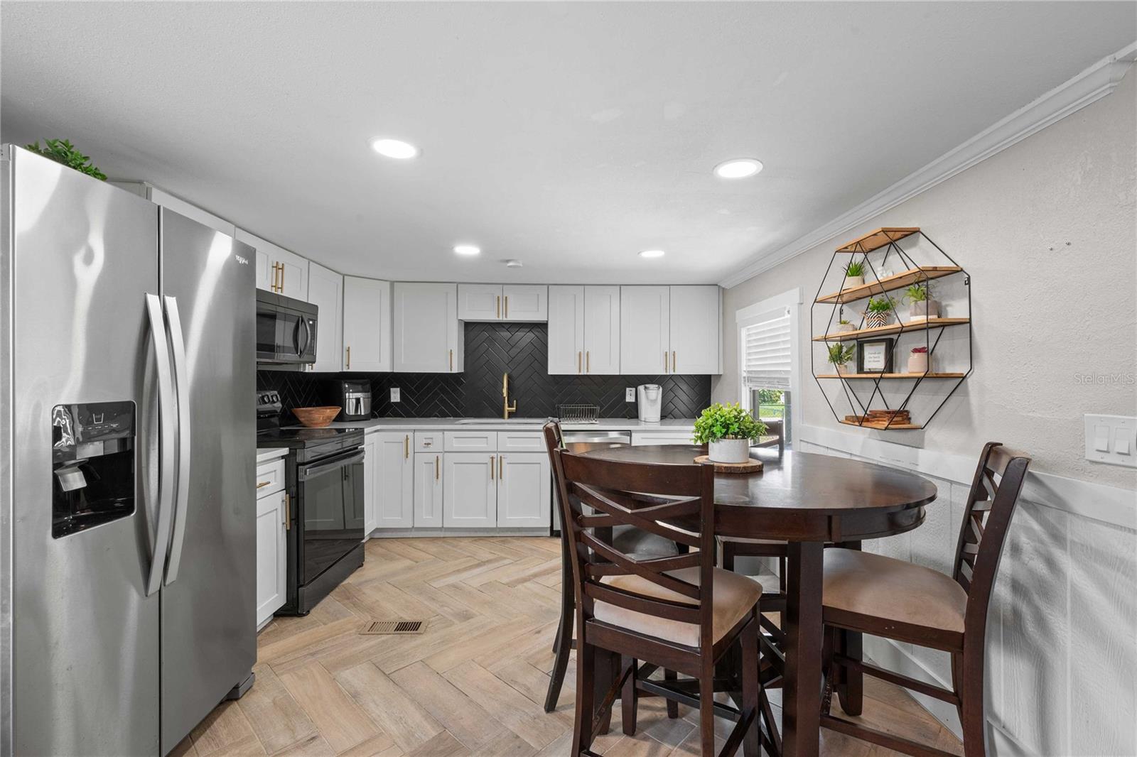 6833 FLICKER LN — photo 21