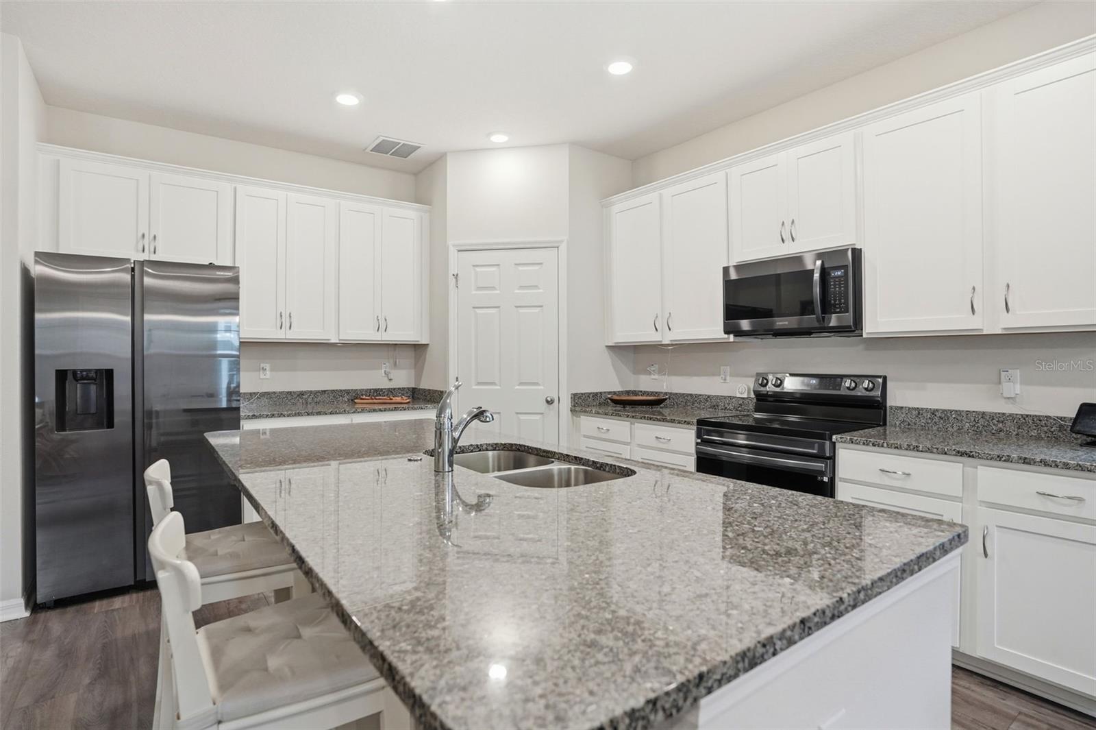 4997 AVALON PARK BLVD — photo 19