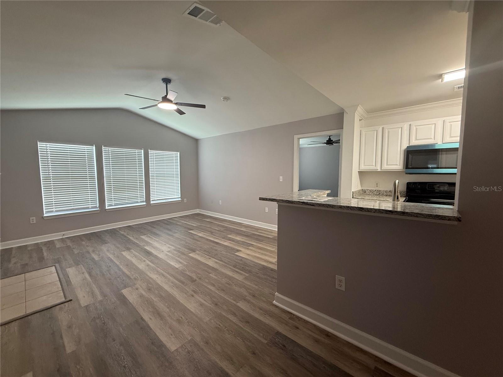 18293 BRIDLE CLUB DR #18293 — photo 4