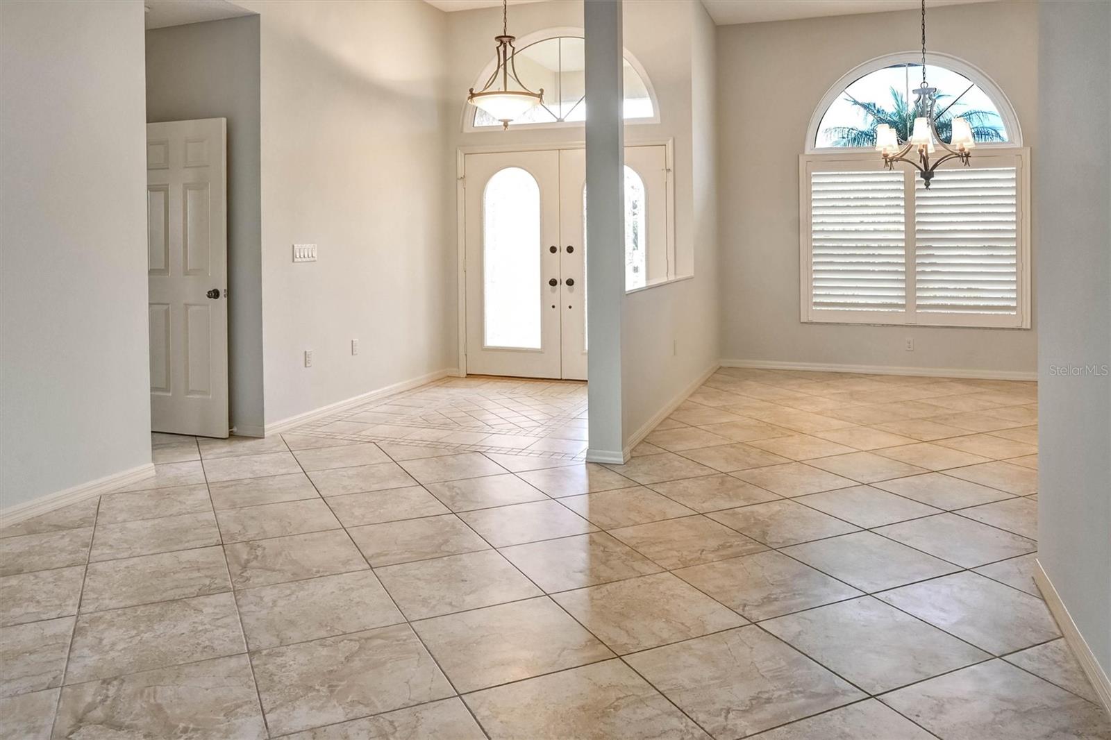 1565 WATERFORD DR — photo 11