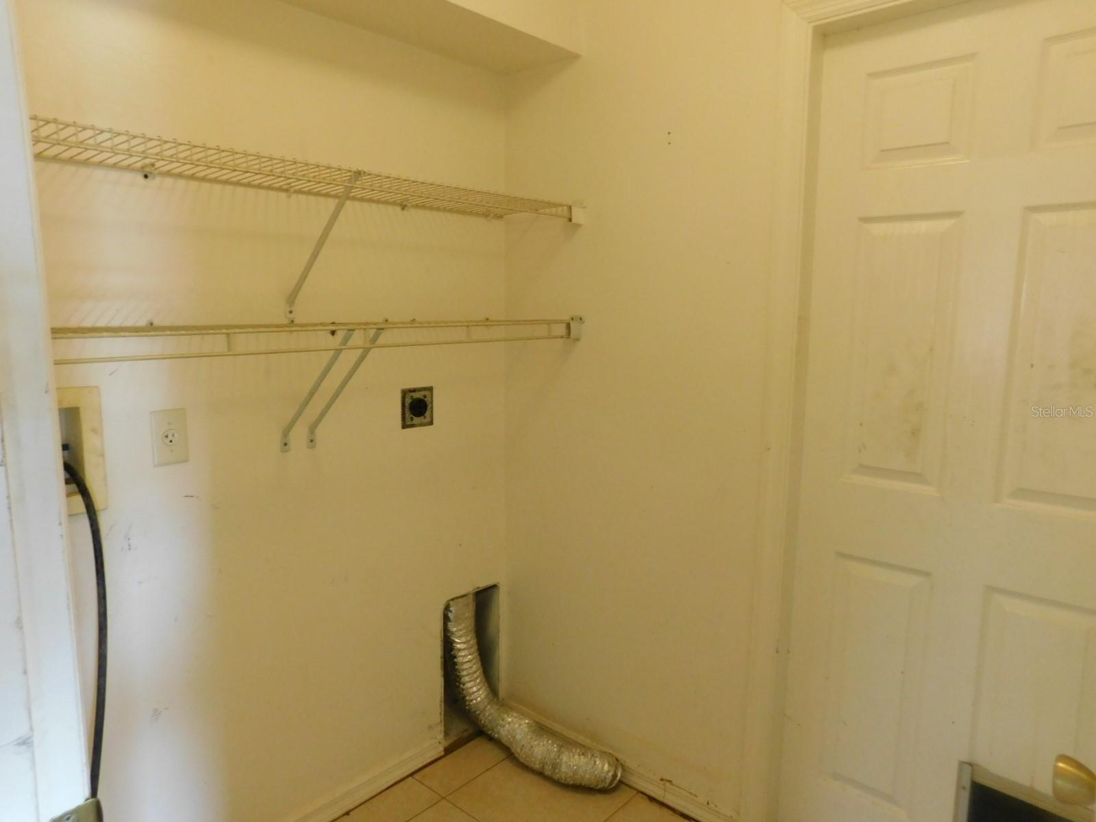 2637 TISHMAN AVE — photo 8