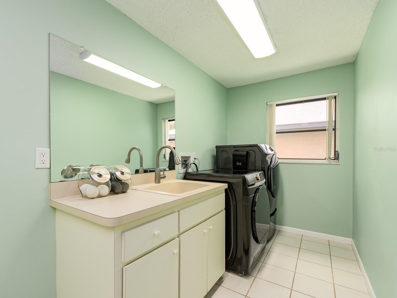 1612 MIDNIGHT PASS WAY — photo 14