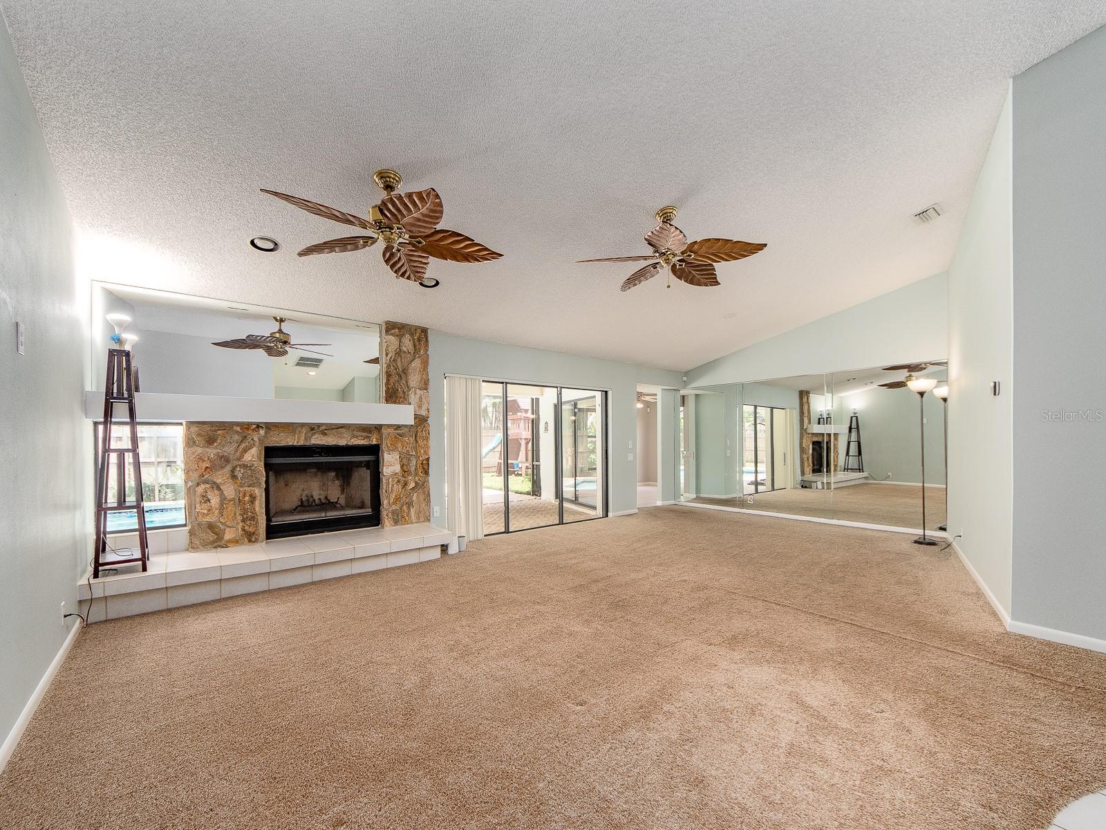 1612 MIDNIGHT PASS WAY — photo 4