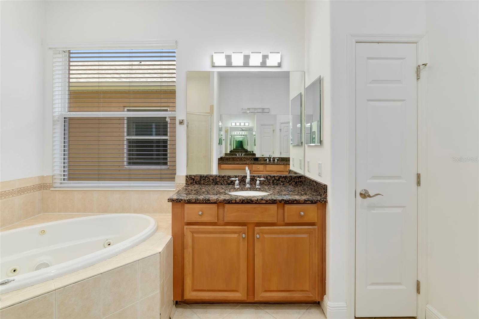 3628 SUMMERWIND CIR — photo 27