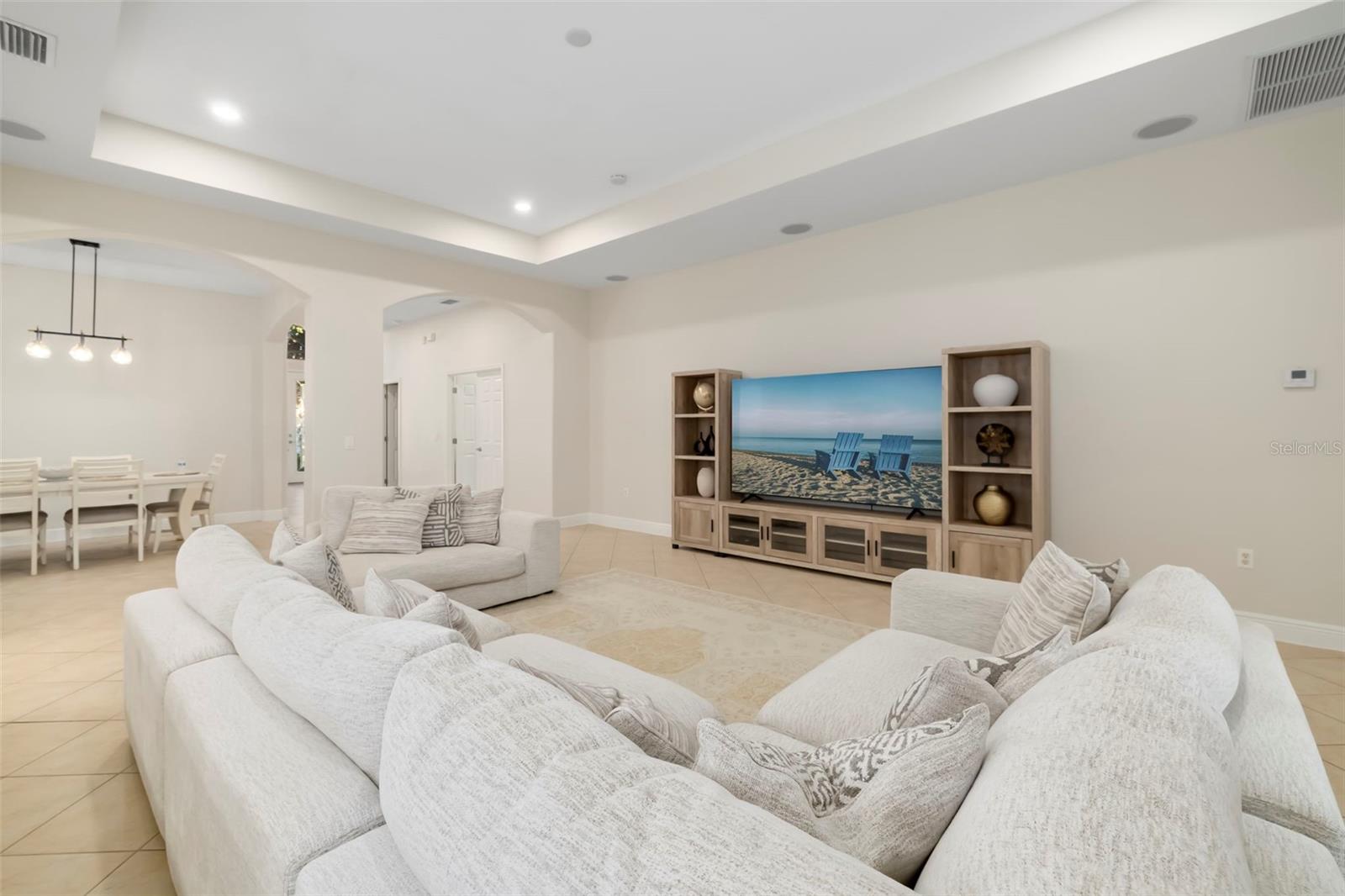 3628 SUMMERWIND CIR — photo 9