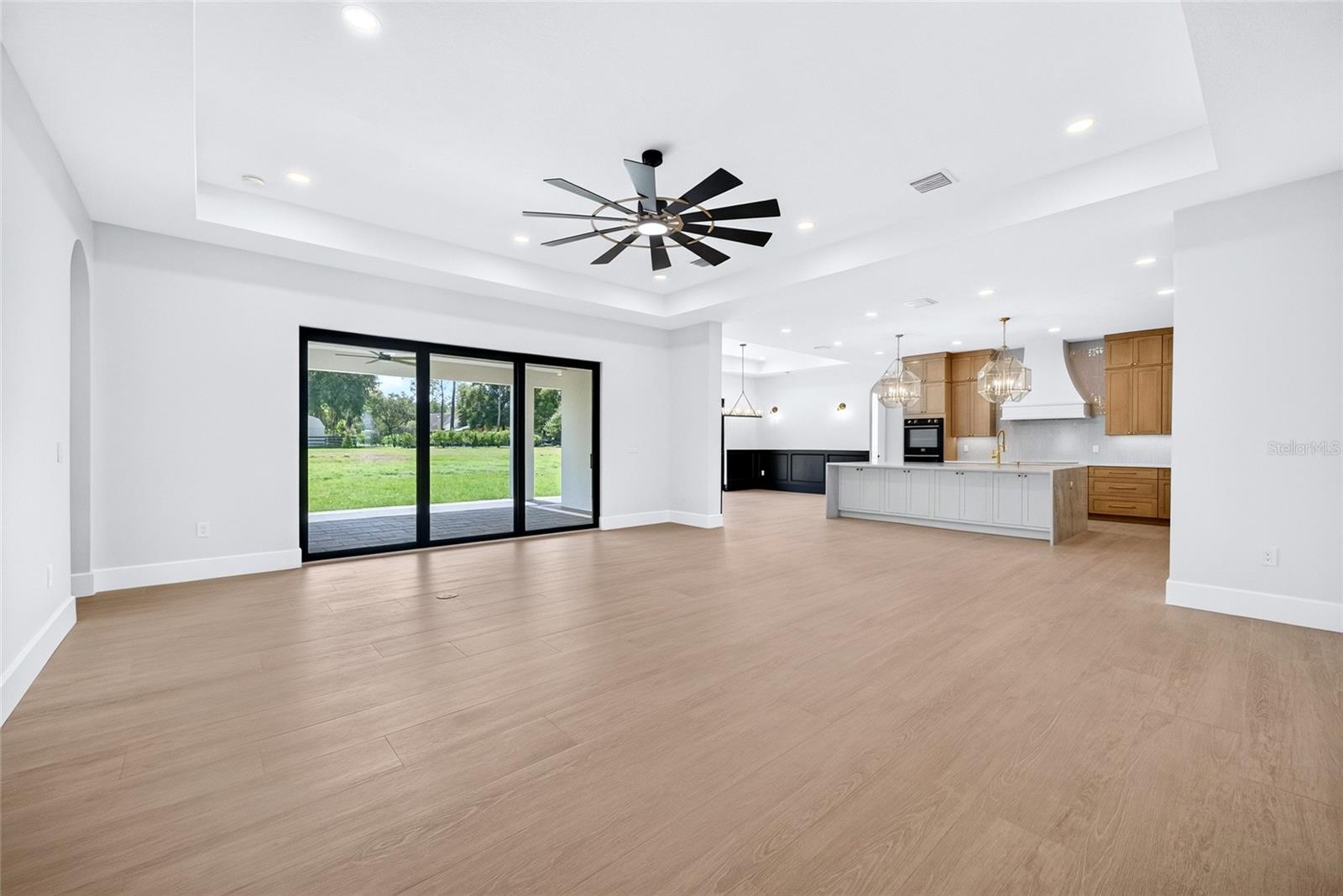14800 MIM PL — photo 26