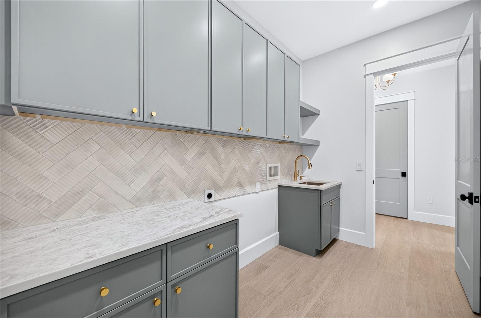 14800 MIM PL — photo 80