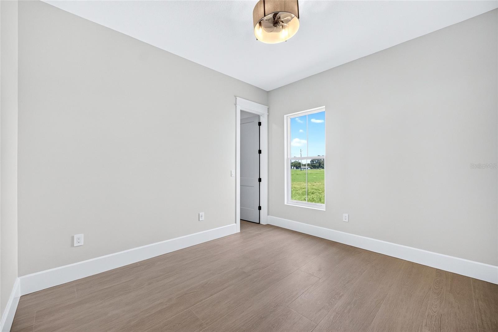 14800 MIM PL — photo 63