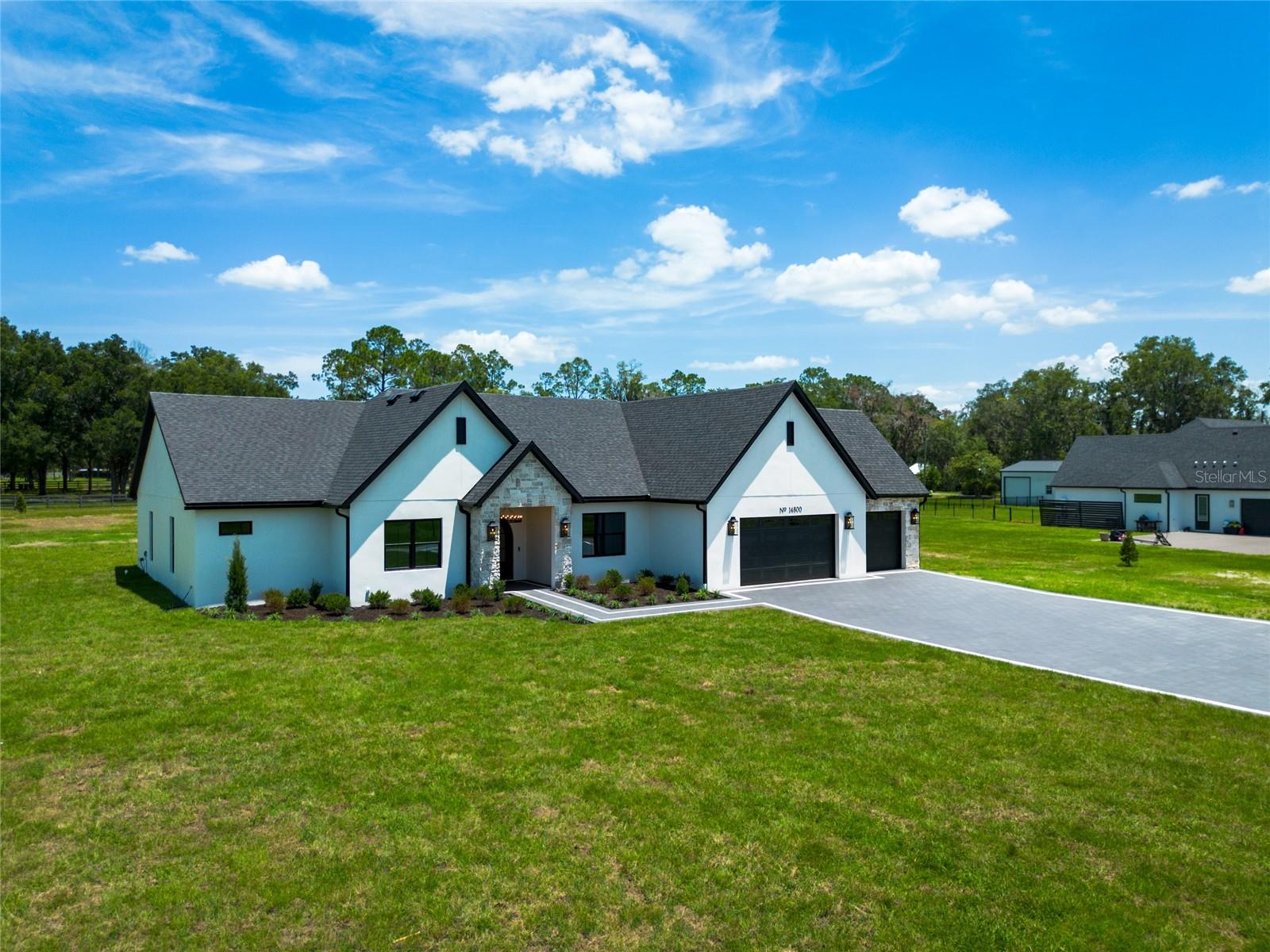 14800 MIM PL — photo 86