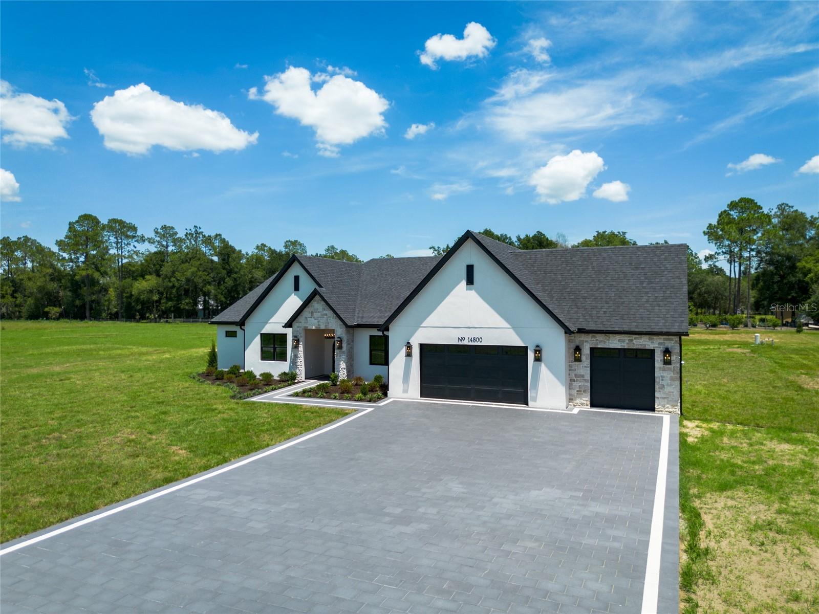 14800 MIM PL — photo 93