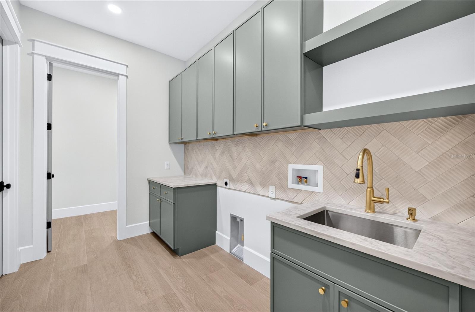14800 MIM PL — photo 78
