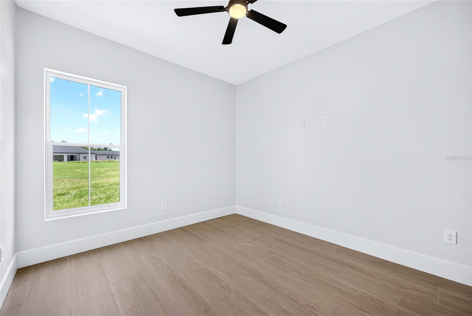 14800 MIM PL — photo 56