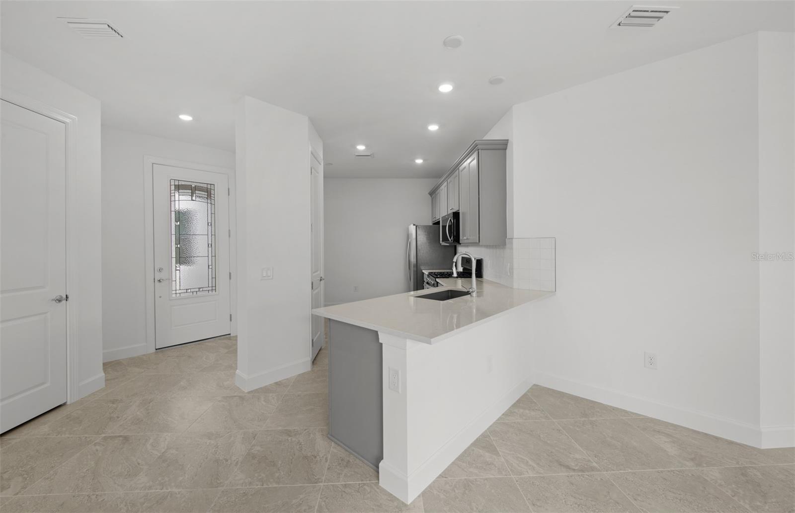 18604 HARBOR SANDS PL — photo 6