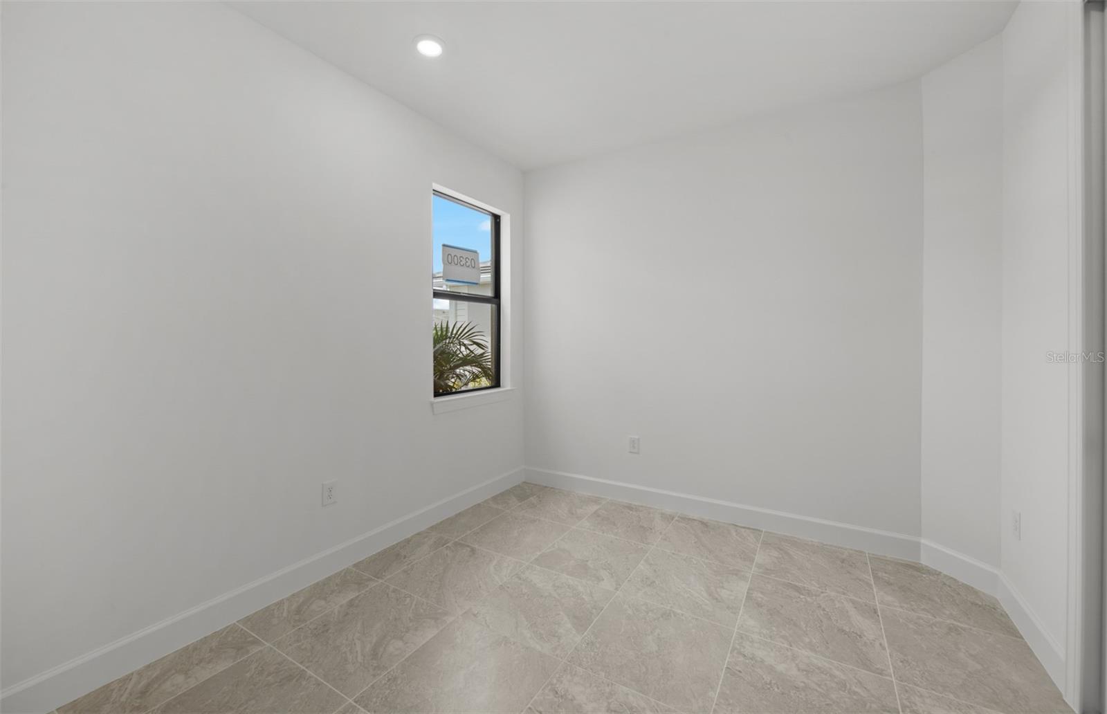 18604 HARBOR SANDS PL — photo 15