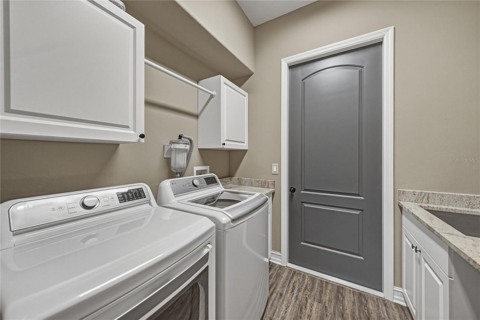 37405 HIGHRIDGE DR — photo 59