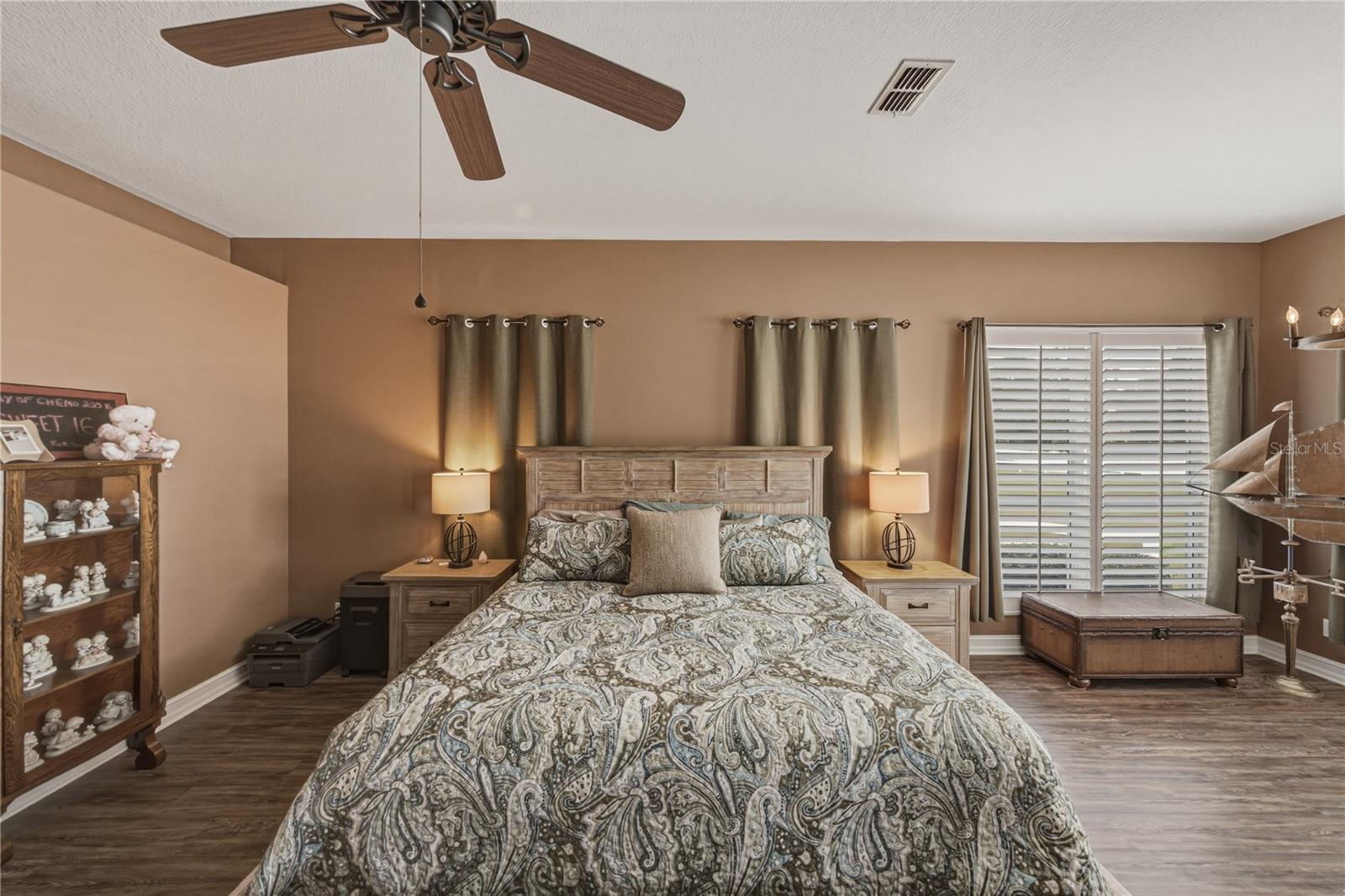 37405 HIGHRIDGE DR — photo 32