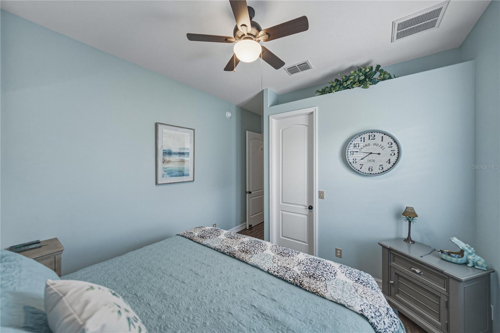 37405 HIGHRIDGE DR — photo 49
