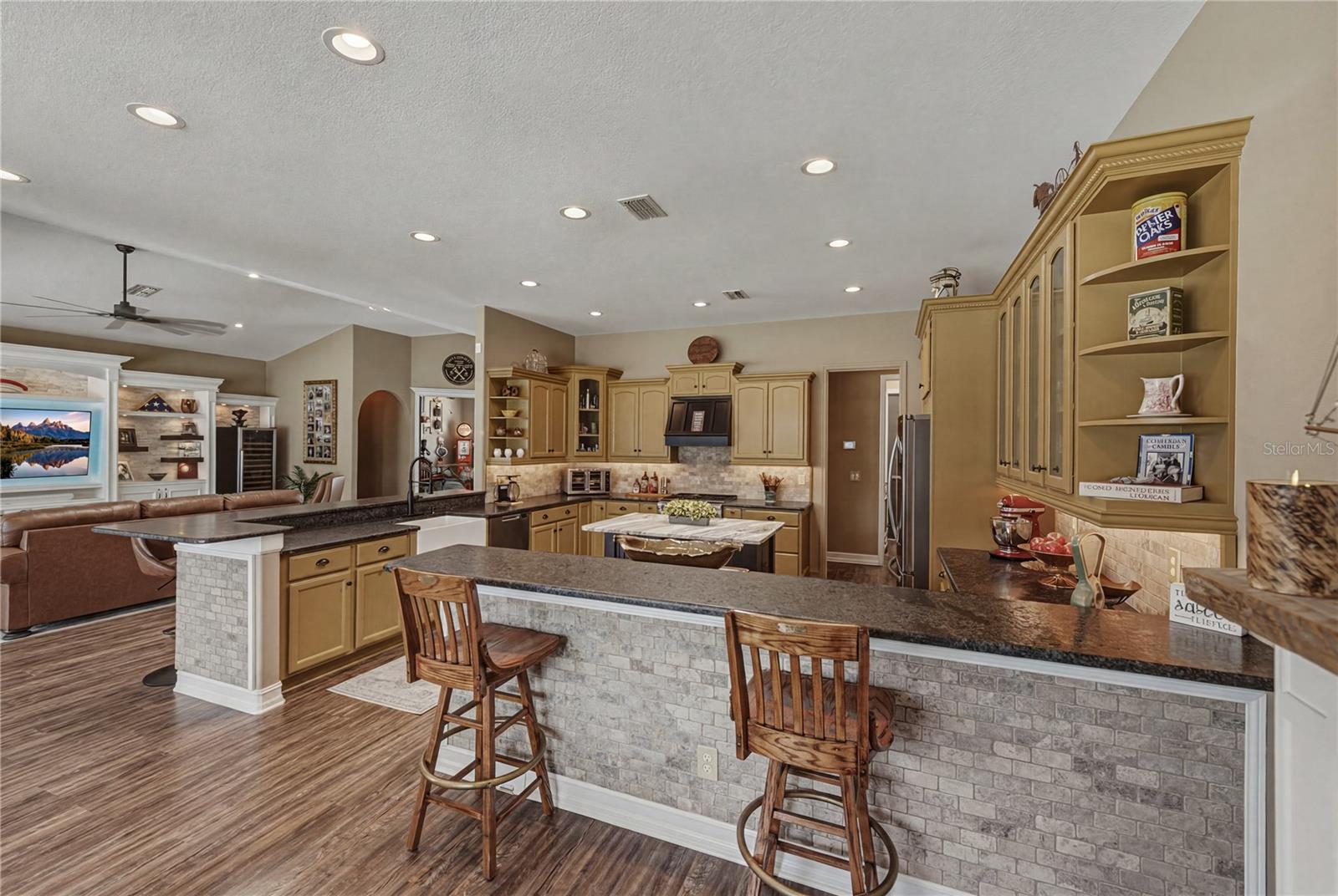 37405 HIGHRIDGE DR — photo 22