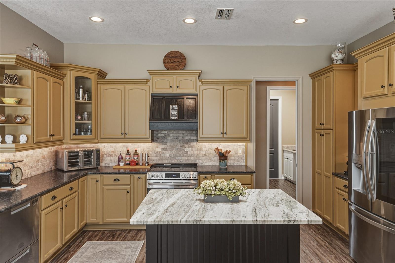 37405 HIGHRIDGE DR — photo 17