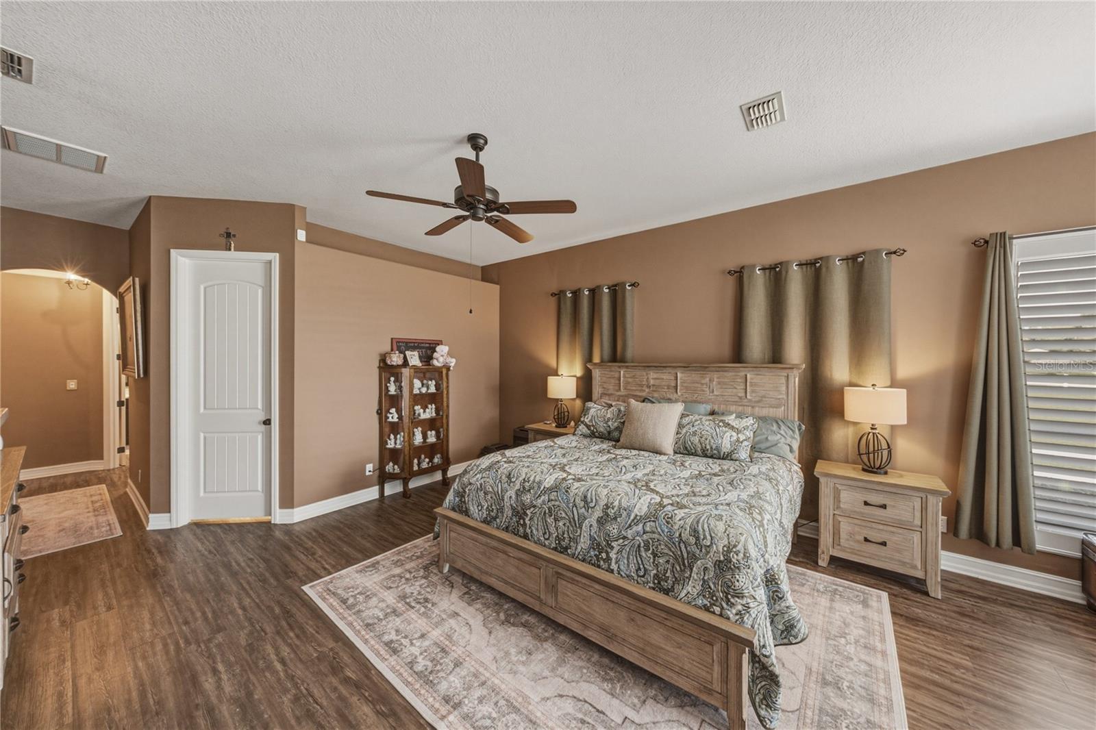 37405 HIGHRIDGE DR — photo 33