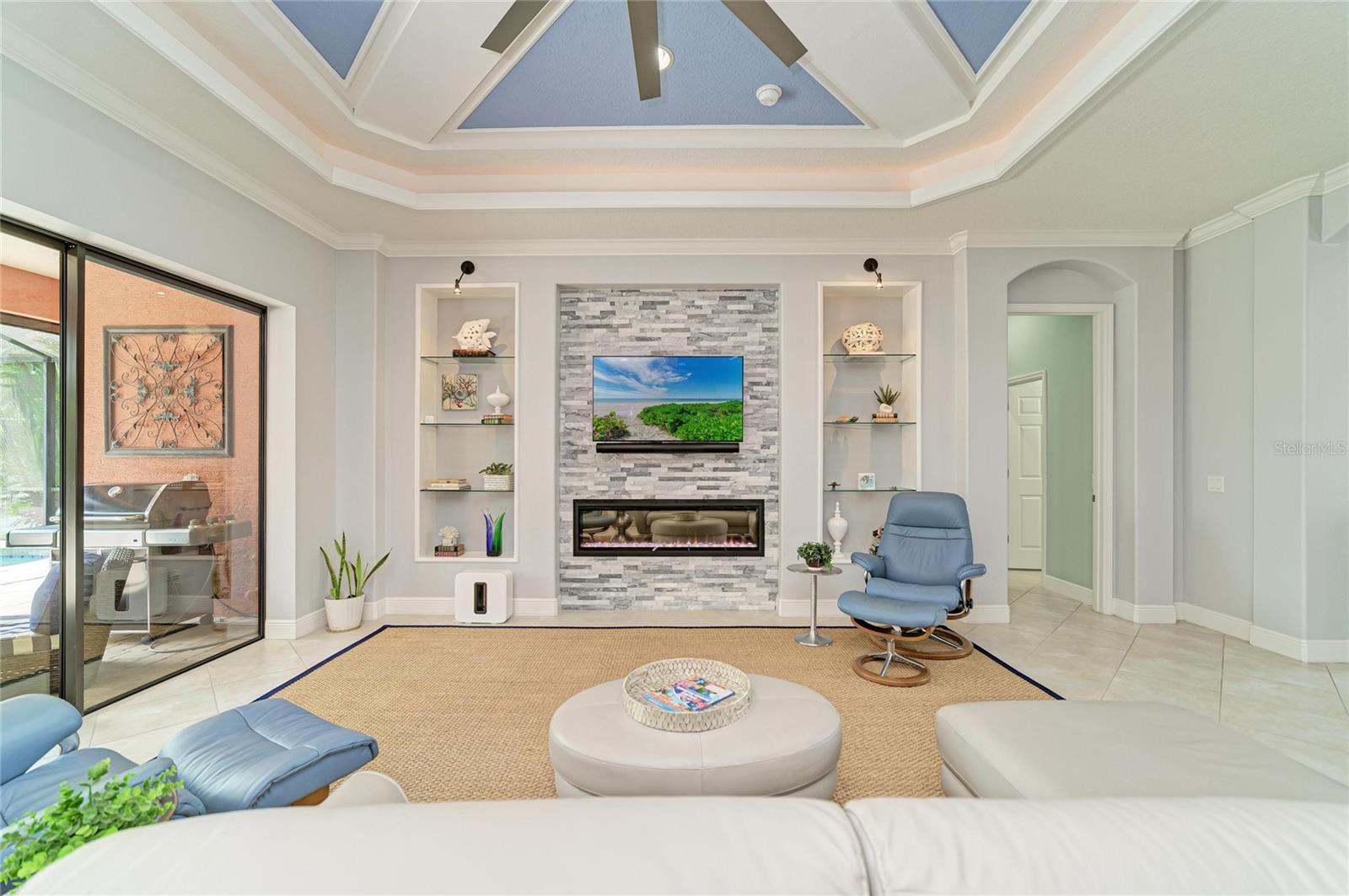 545 MAST DR — photo 20