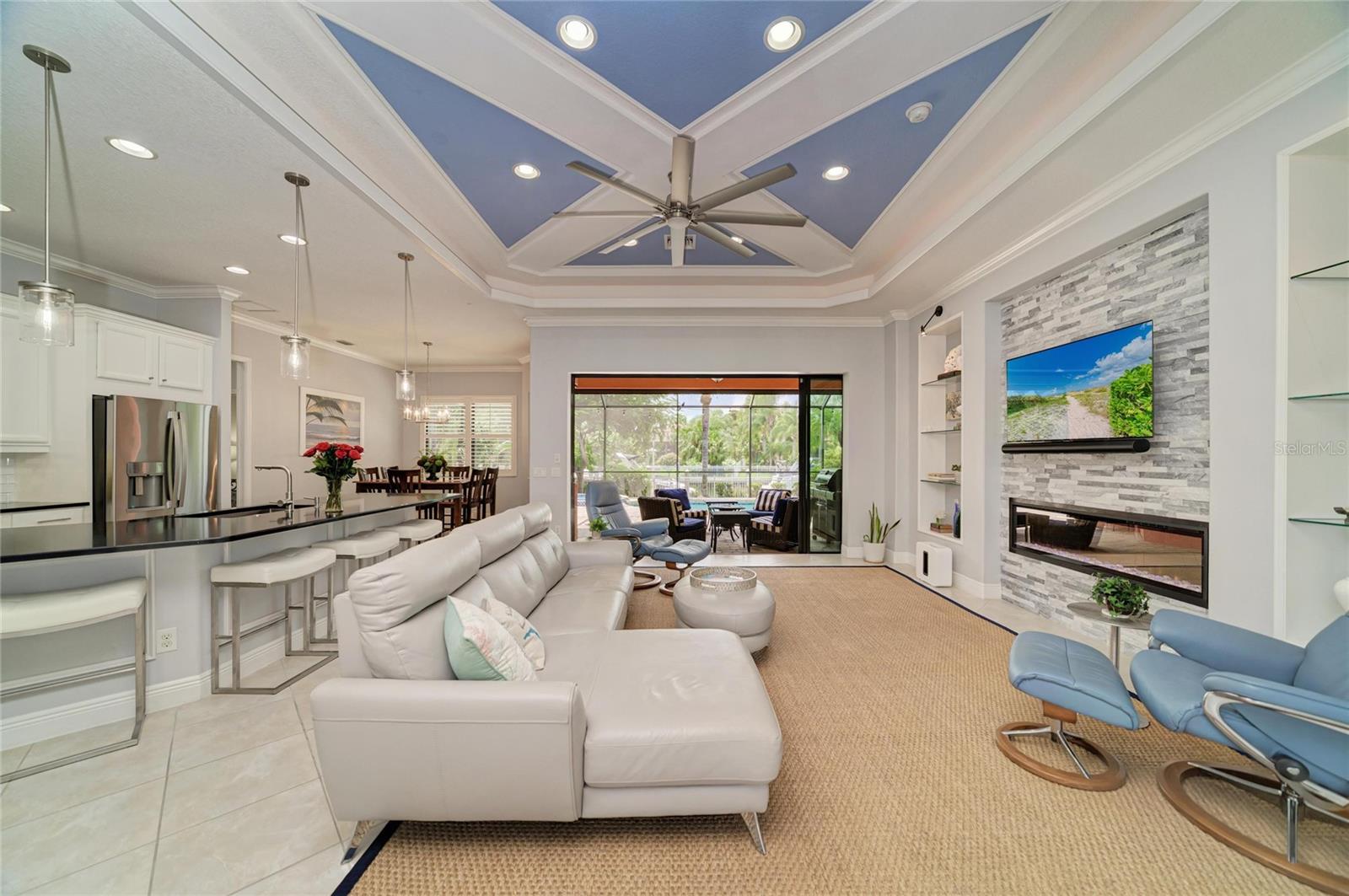 545 MAST DR — photo 17