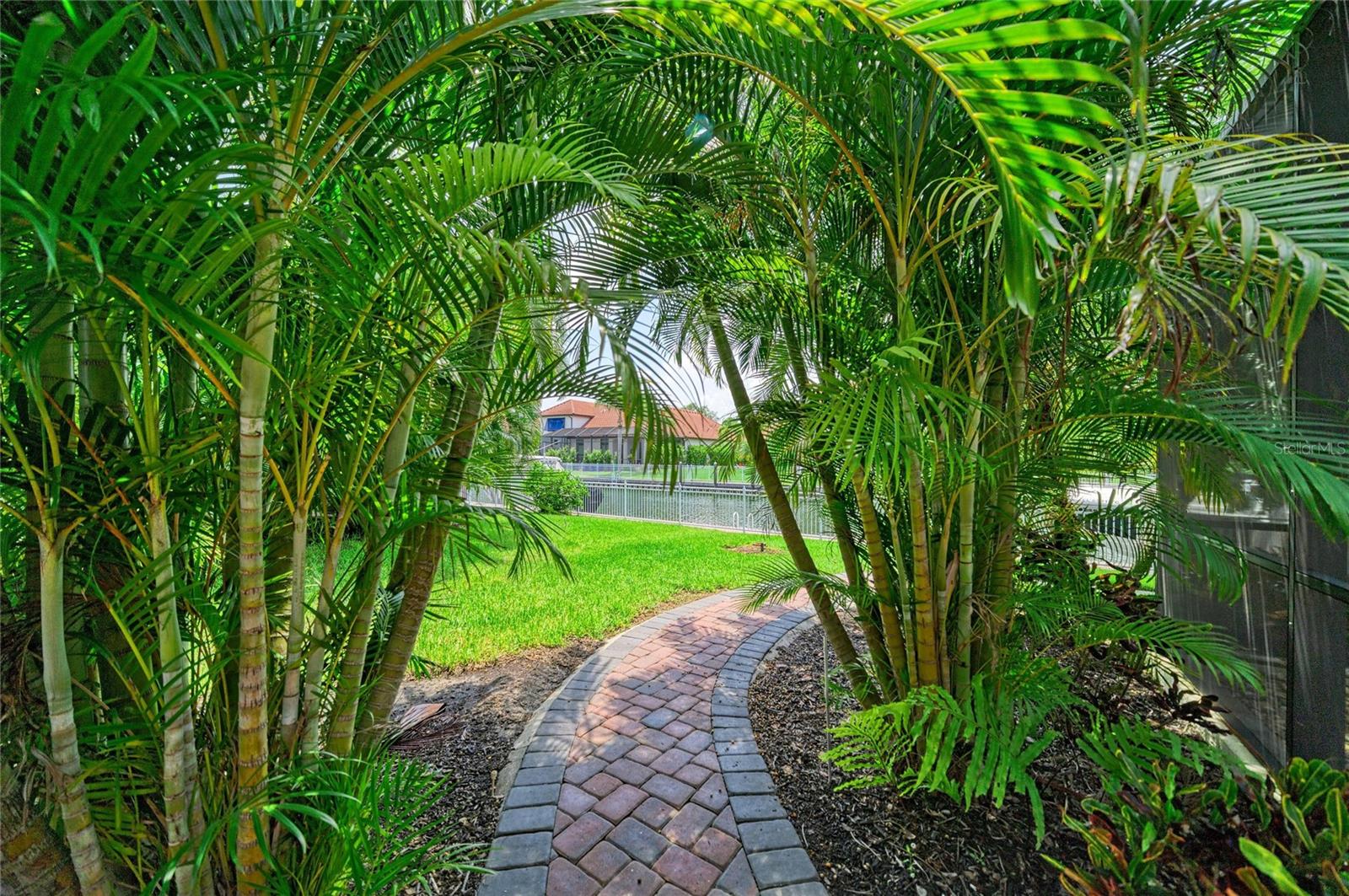 545 MAST DR — photo 71