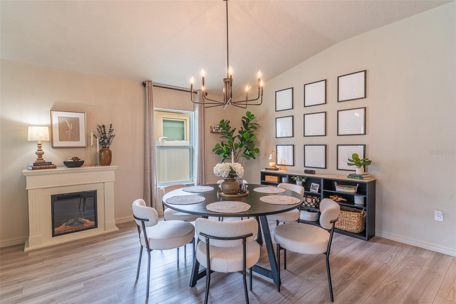615 VALRI PARK DR — photo 6