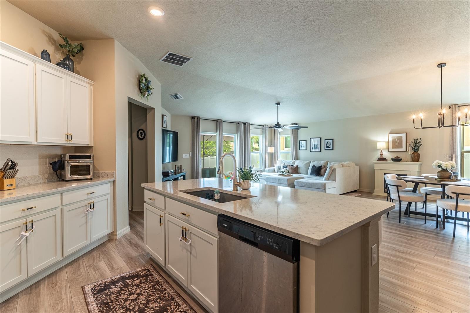 615 VALRI PARK DR — photo 8