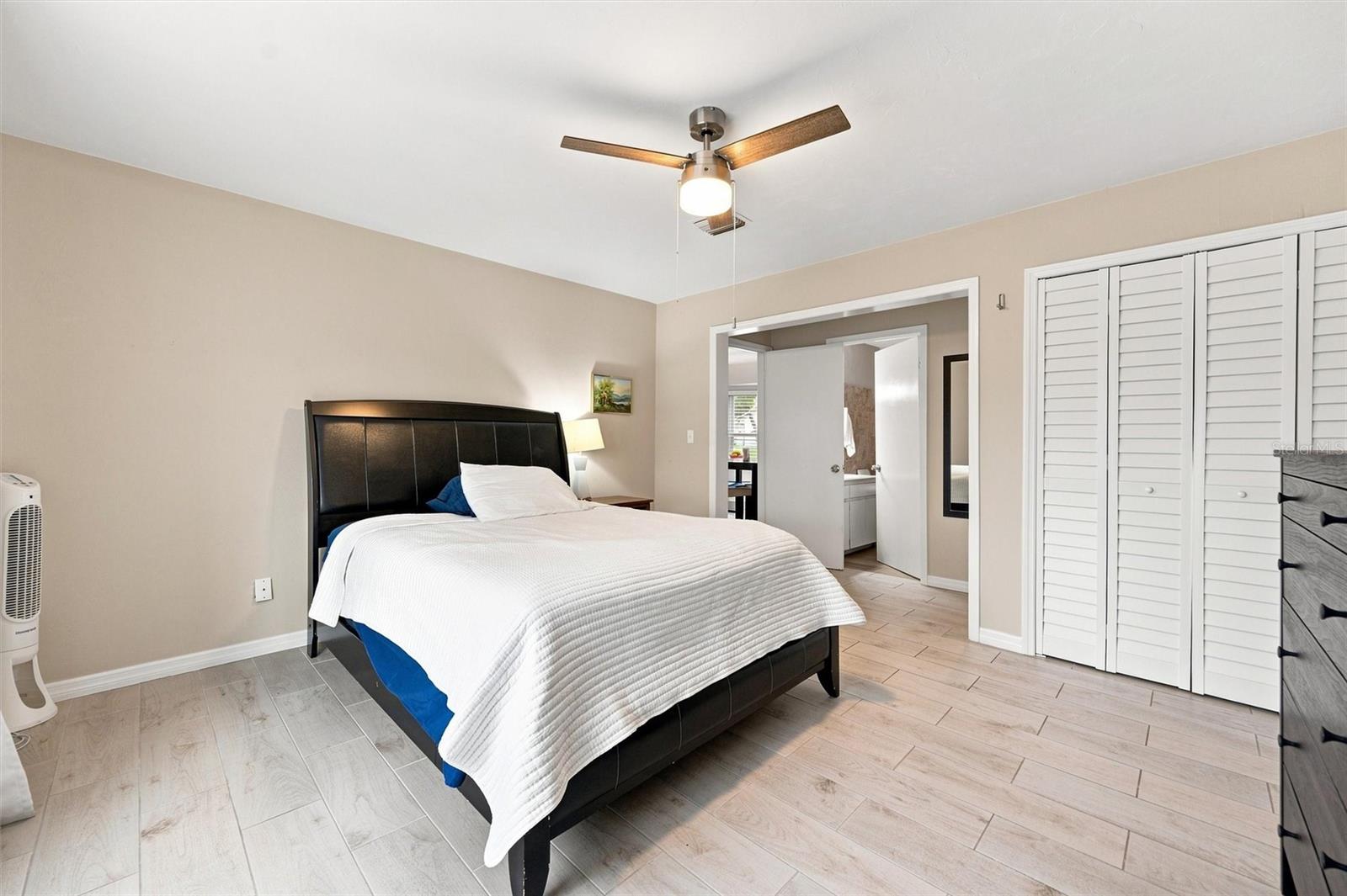 670 KIRKLAND CIR — photo 19