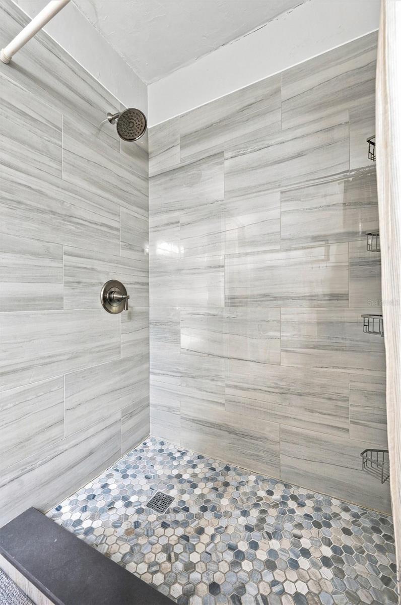 670 KIRKLAND CIR — photo 30