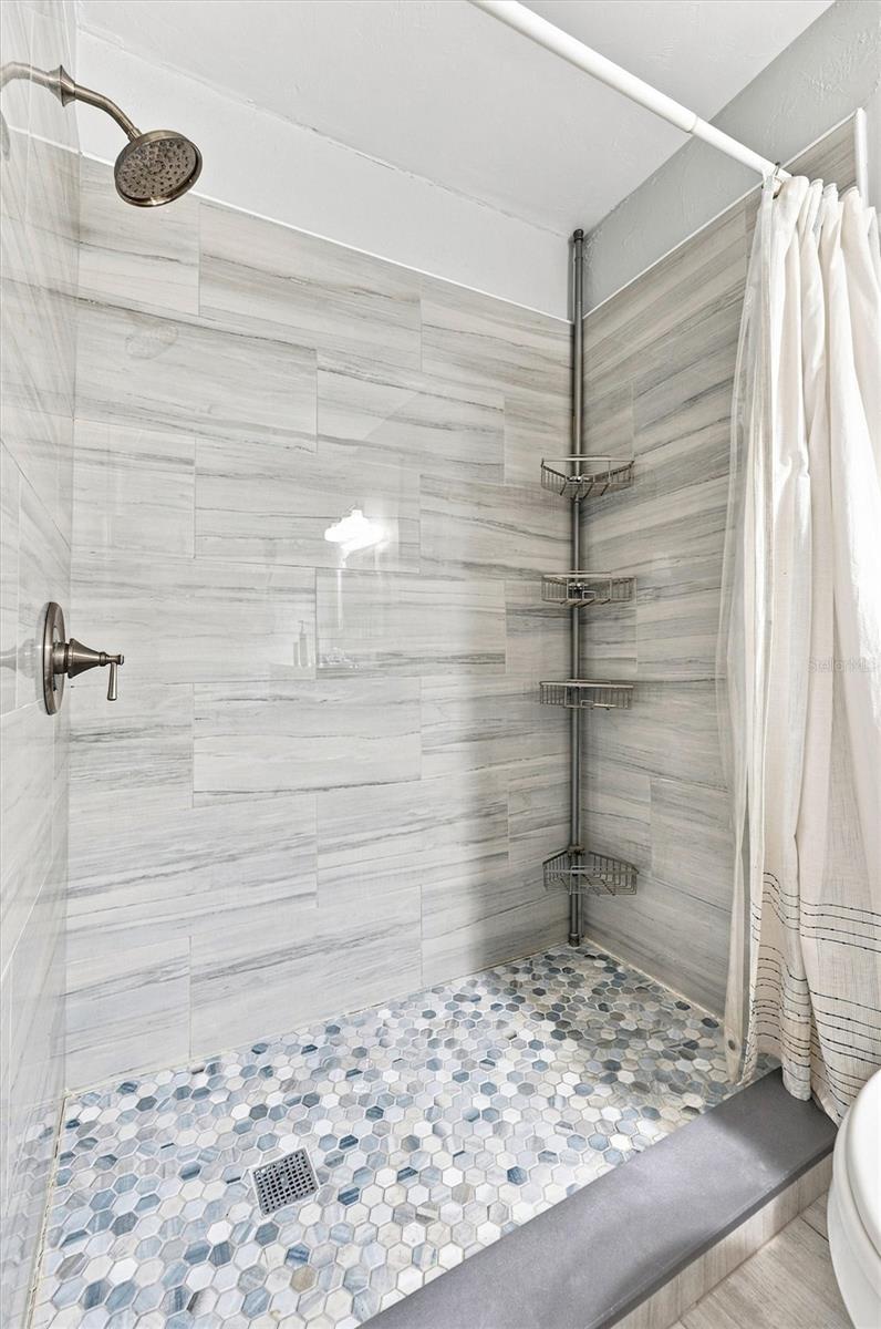 670 KIRKLAND CIR — photo 29