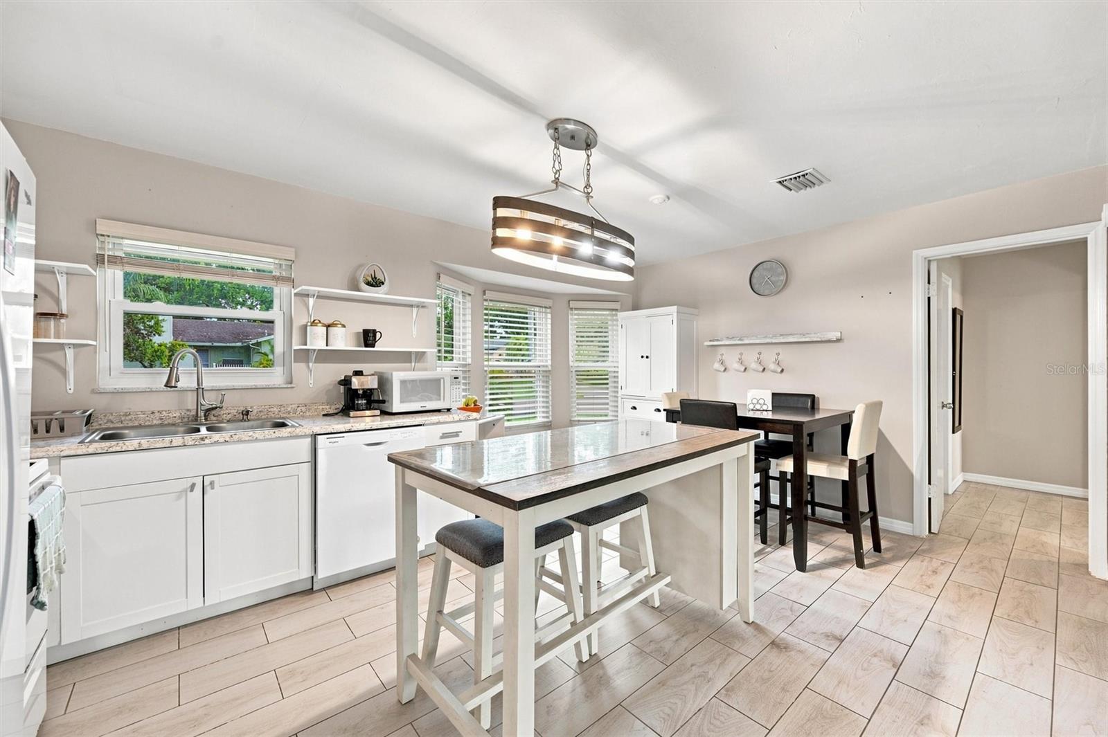670 KIRKLAND CIR — photo 14