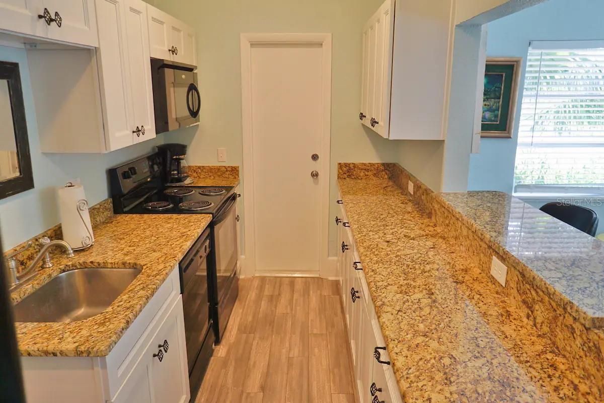 601 N OSCEOLA AVE — photo 10