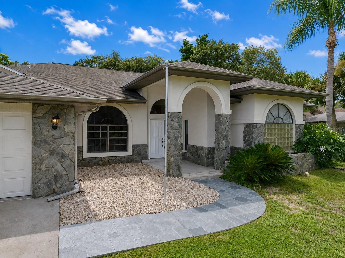 18608 AUTUMN LAKE BLVD — photo 5