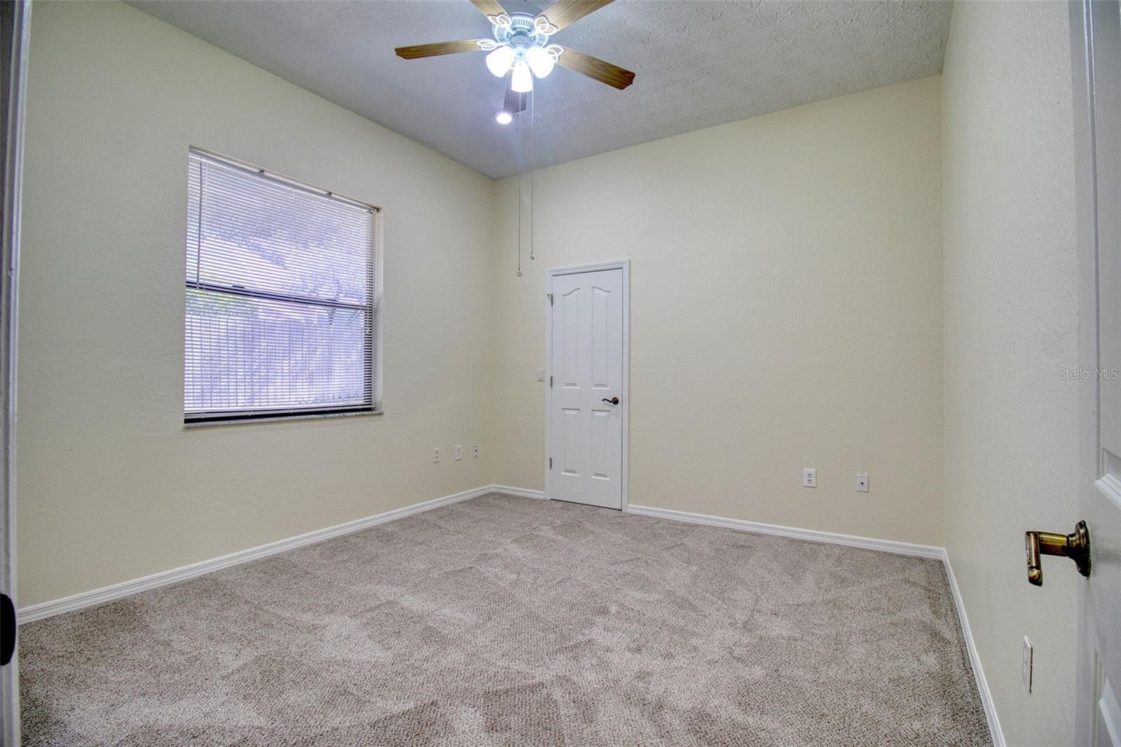 18608 AUTUMN LAKE BLVD — photo 30