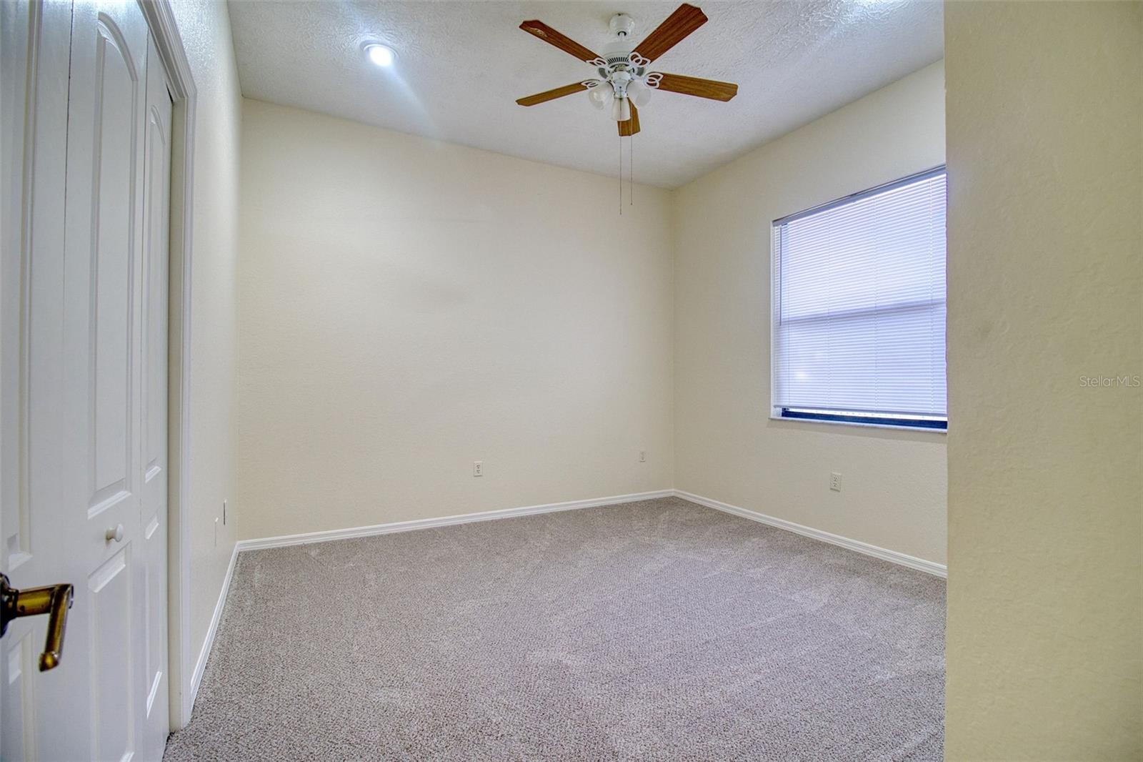 18608 AUTUMN LAKE BLVD — photo 31