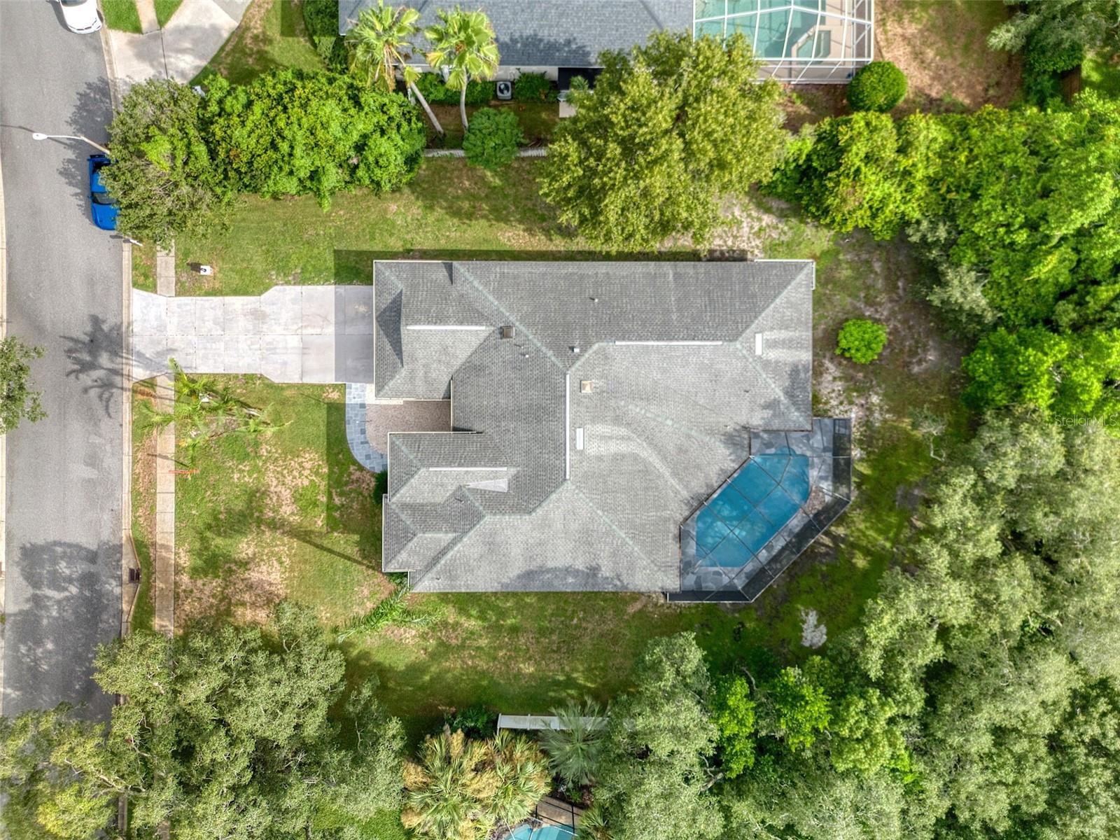 18608 AUTUMN LAKE BLVD — photo 44