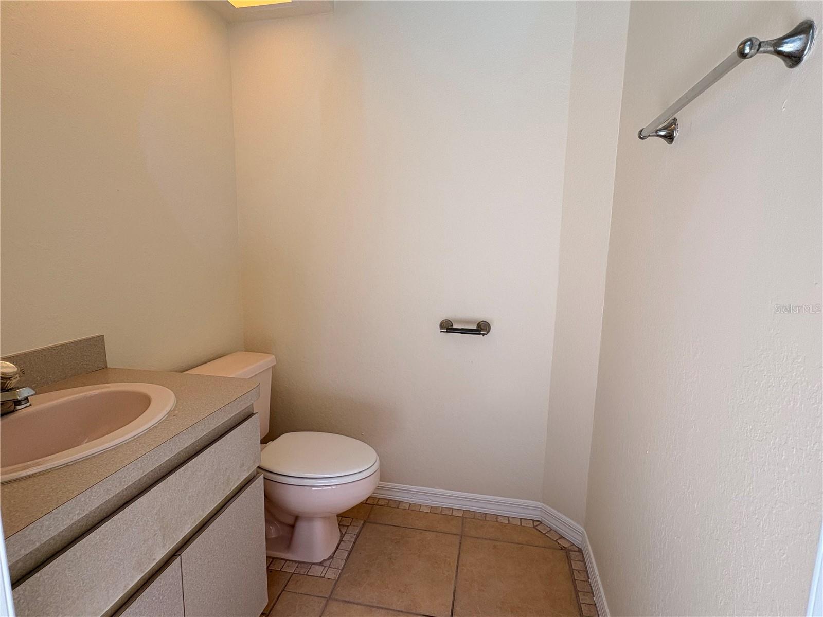 18608 AUTUMN LAKE BLVD — photo 35