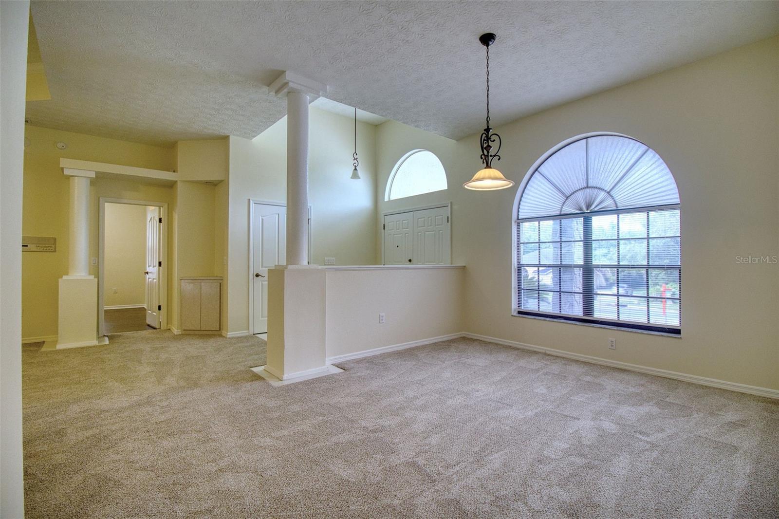 18608 AUTUMN LAKE BLVD — photo 10