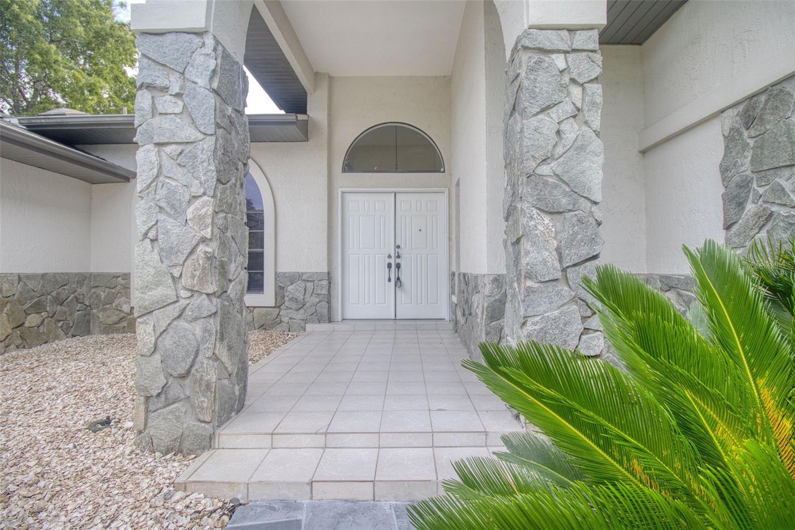 18608 AUTUMN LAKE BLVD — photo 6
