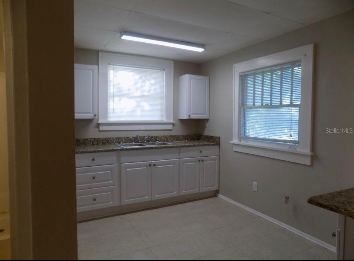626 HIGHLAND ST N — photo 5