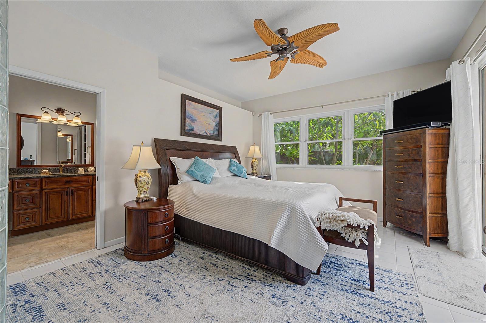 2093 SWAN LN — photo 22
