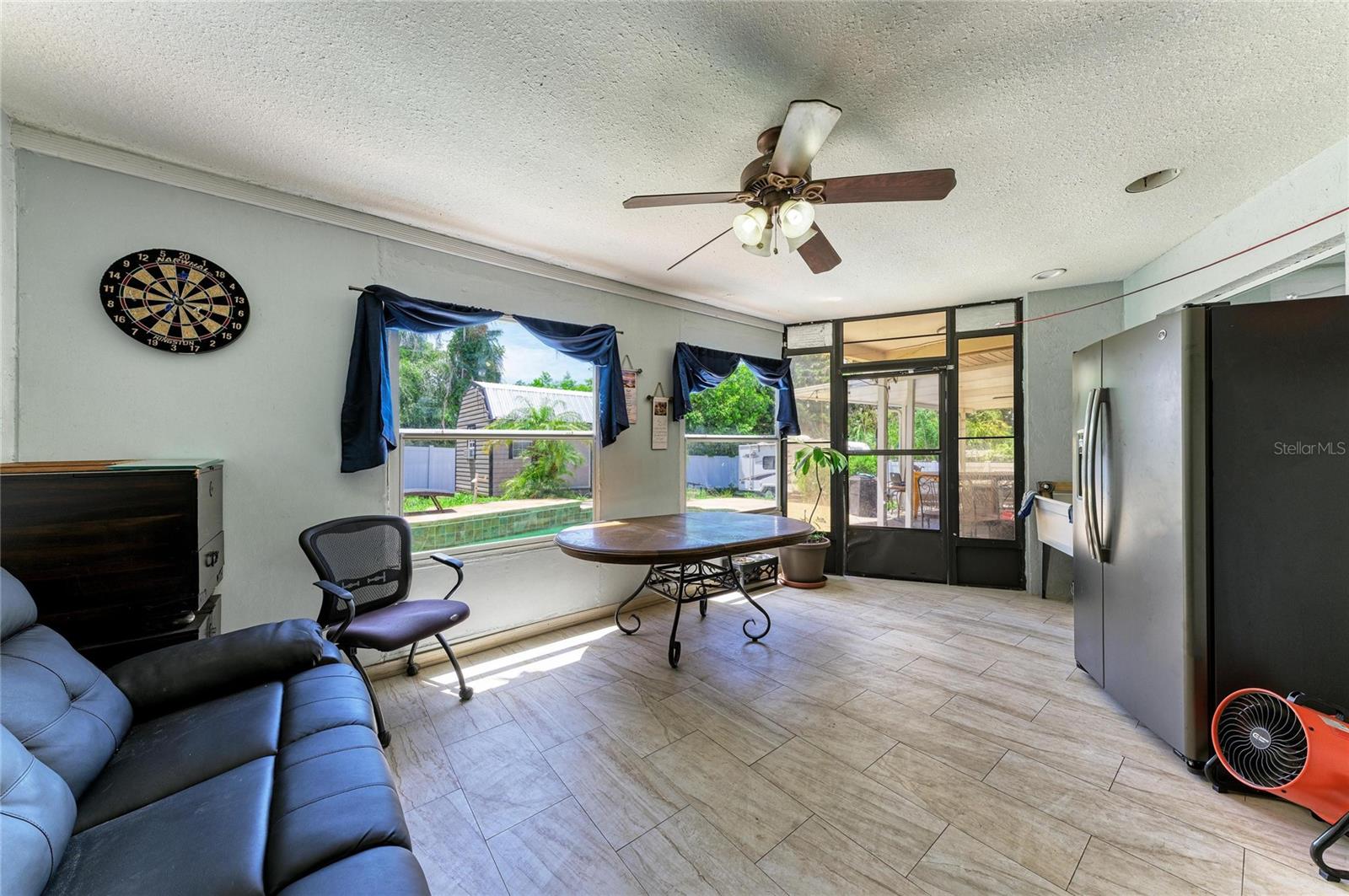 1520 SUNNYHILLS DR — photo 26